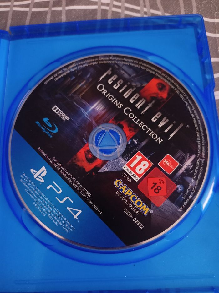 PS4 resident evil origins collection - photo numéro 3