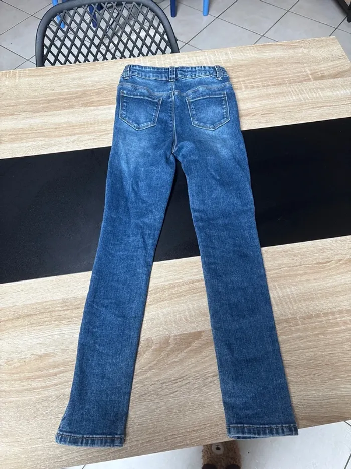 Jeans slim 8 ans NEUF - photo numéro 2