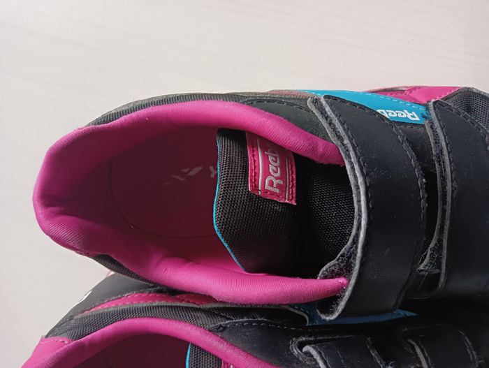 Baskets REEBOK taille 34 - photo numéro 4