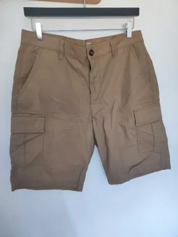 Short ou bermuda homme 44
