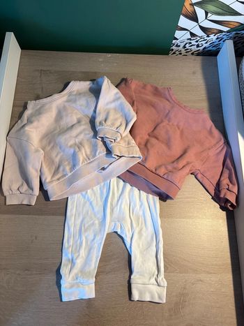 Jogging et pulls oversize / 6 mois