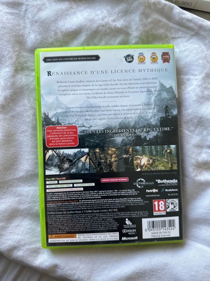 Jeu XBOX 360 Skyrim - photo numéro 2