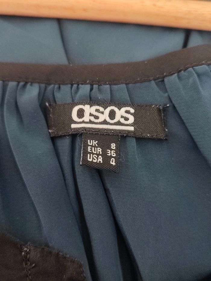Caraco satiné bleu foncé à agrafes Asos - photo numéro 2