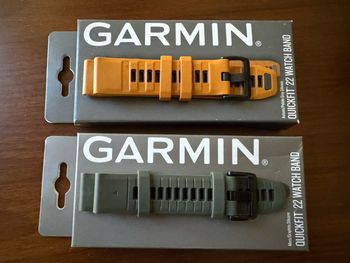 Montre connectée Garmin fenix 8 47 mm AMOLED saphir titane orange étincelant graphite