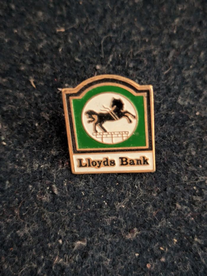 Pins publicitaire Lloyds bank
