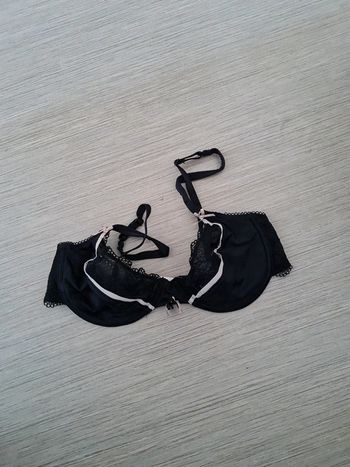 Soutien gorge 90 c très bon etat