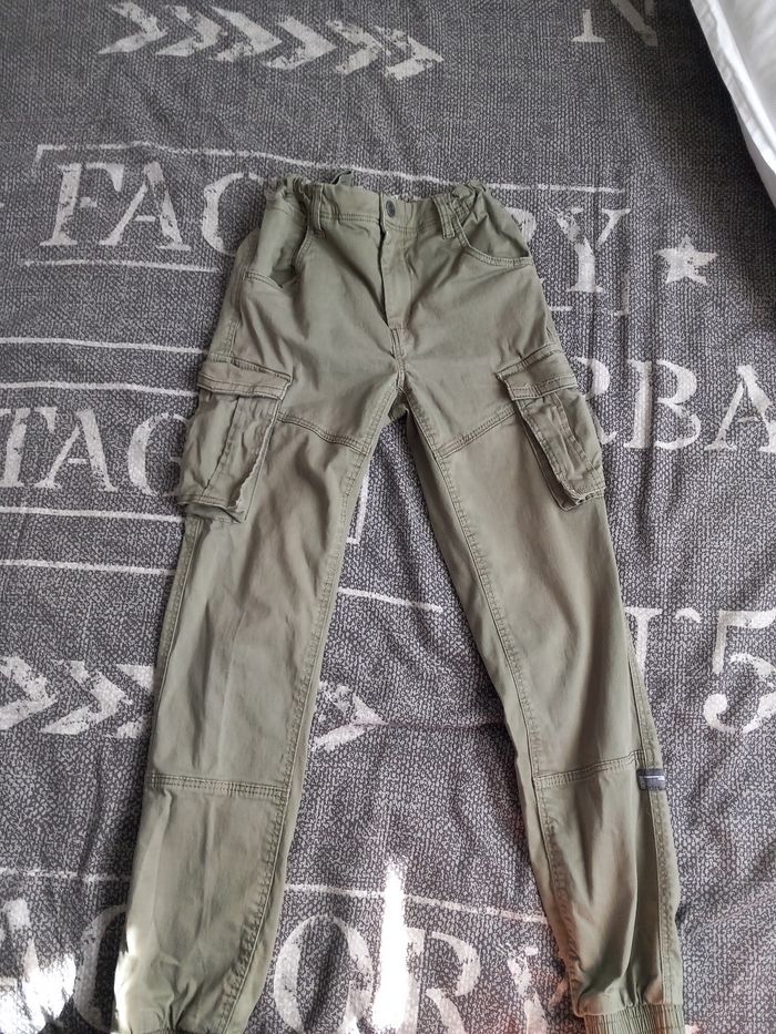 Pantalon cargo
