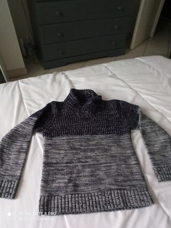 Pull col montant 10 ans