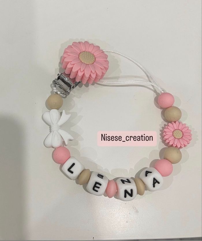 Attache tétine en silicone alimentaire