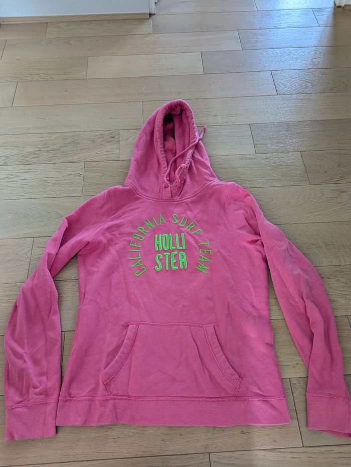 Sweat Hollister