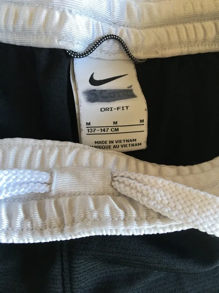 Short Nike M - 137/147 - photo numéro 2