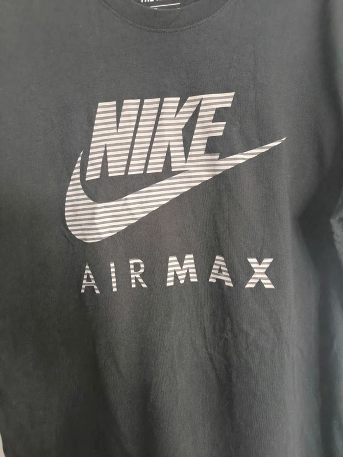 Tee shirt Nike air max noir taille M - photo numéro 2