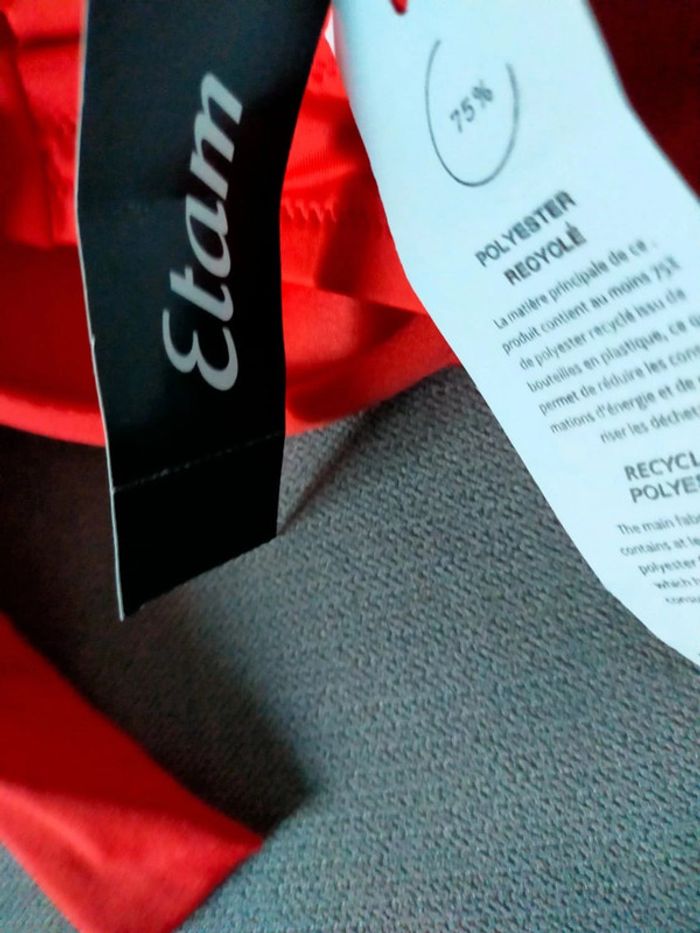 Haut de bikini rouge noué – ETAM – Tailles 90E & 95E - photo numéro 6