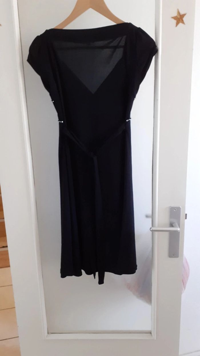 Robe noire - photo numéro 2