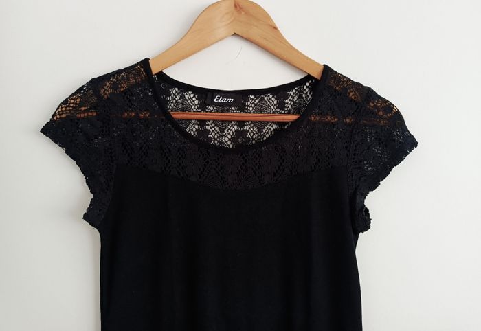 T-shirt noir à dentelle. Etam. Taille 34 / 36 - photo numéro 2