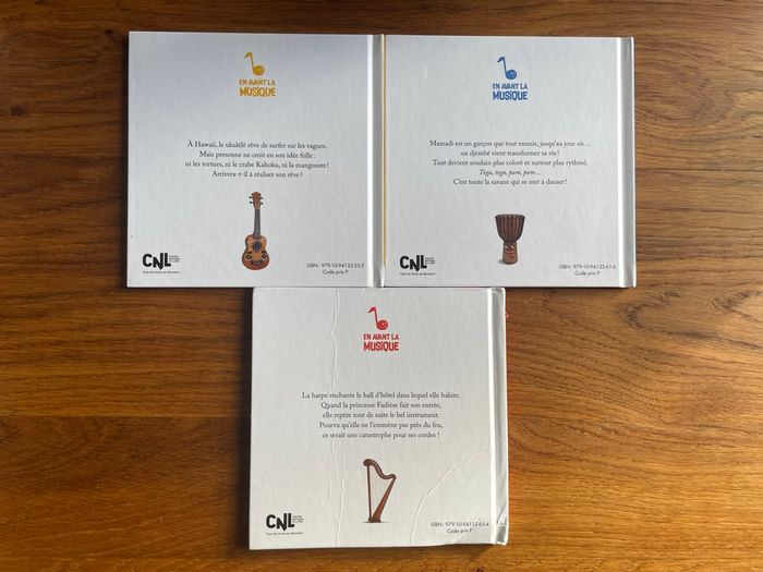 Lot livres McDo instrument de musique - photo numéro 2