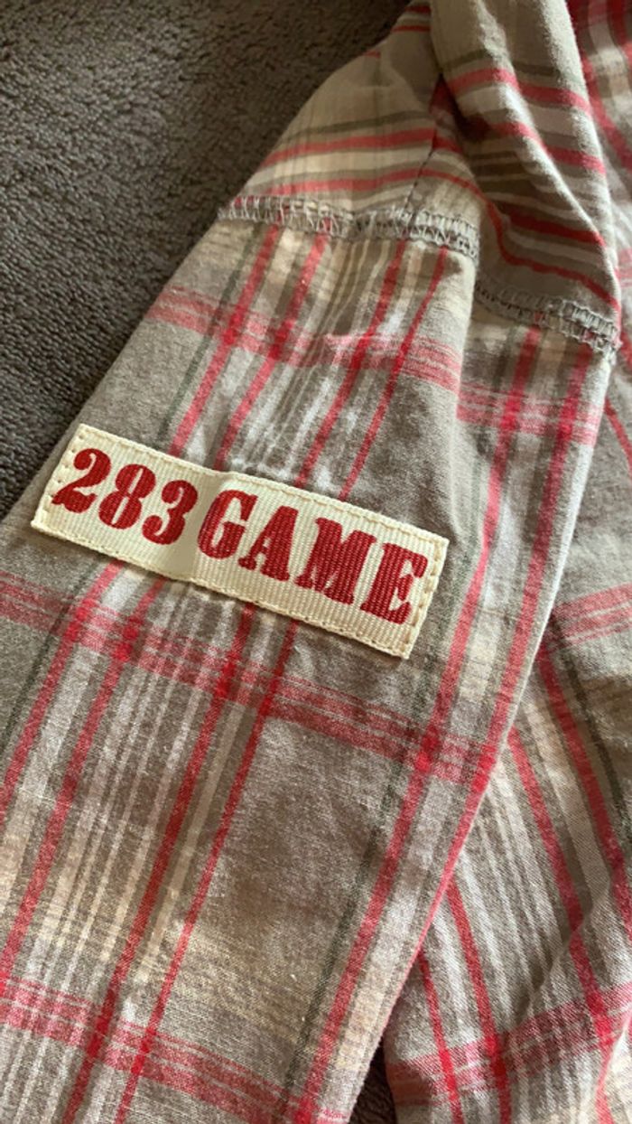 Sur chemise - photo numéro 3