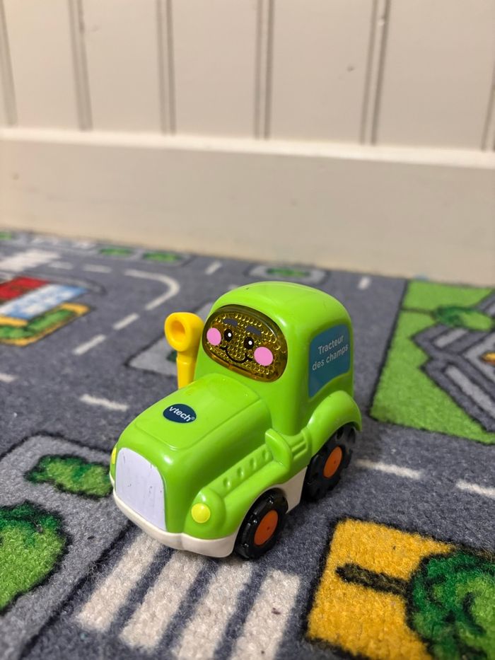 Tut tut bolide Gaëtan tracteur des champs - VTech