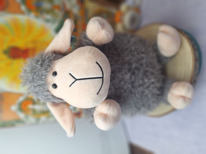 Peluche mouton tout doux et rond gris marron marque Gipsy