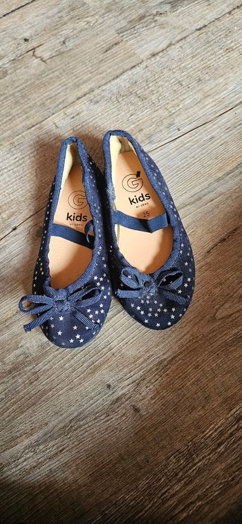 Chaussure ballerine taille 25