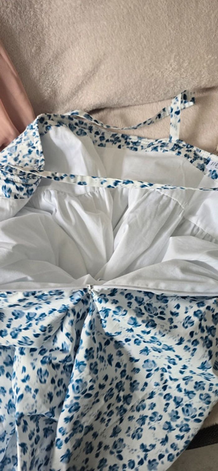 Robe d'été Claudie Pierlot Paris à fleurs bleues taille 38 - photo numéro 11