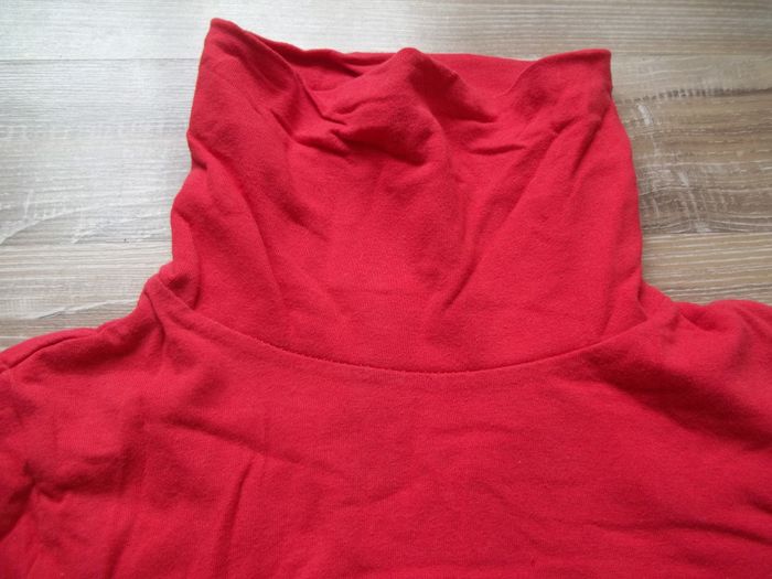 Sous-pull rouge Kiabi 12 ans - photo numéro 3