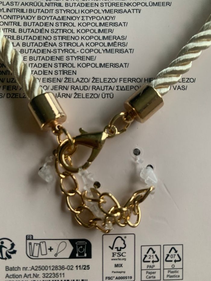 Pendentif fleur neuf cordon beige - photo numéro 3