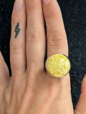 Bague en verre ronde style pylônes