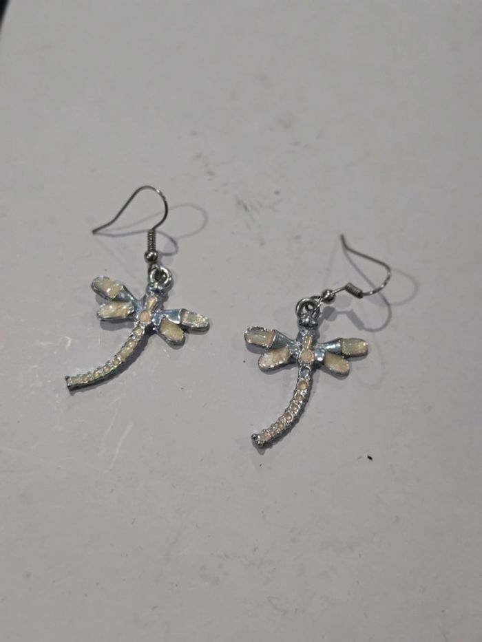 Boucle d'oreilles libellule