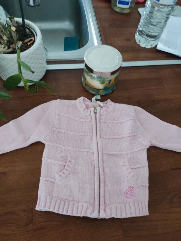 Lot gilets + pull - photo numéro 3