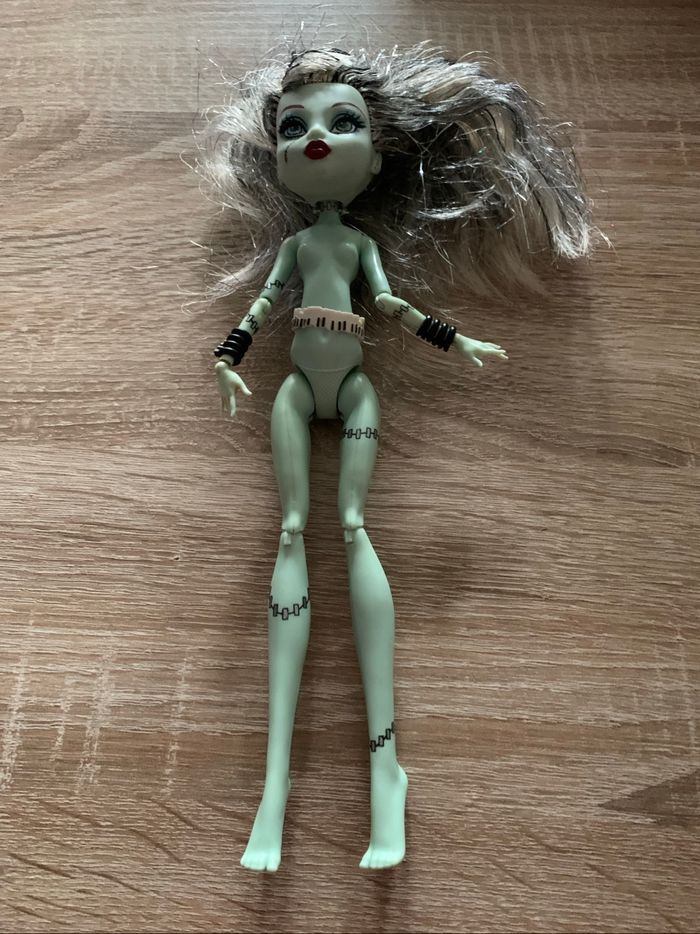 Poupée Monster High frankie stein sweet - photo numéro 7