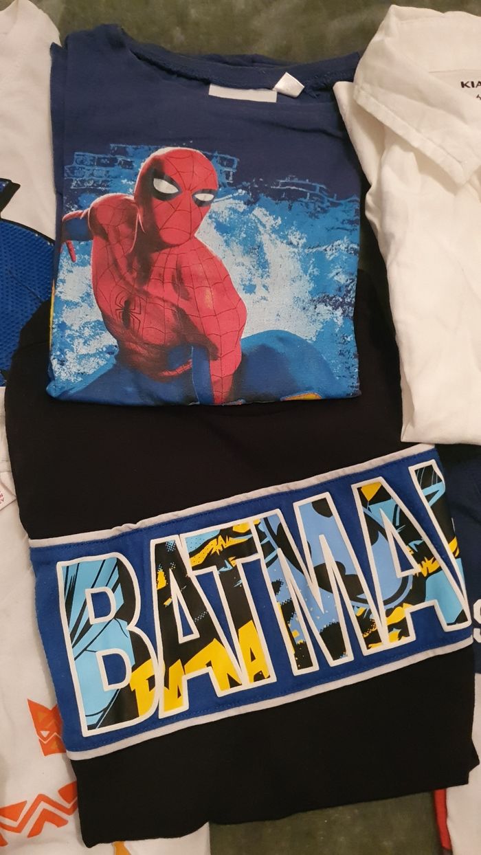 Lot t-shirts 6 ans - photo numéro 4
