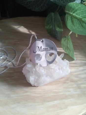 Collier maman 🤍 pierre de lune