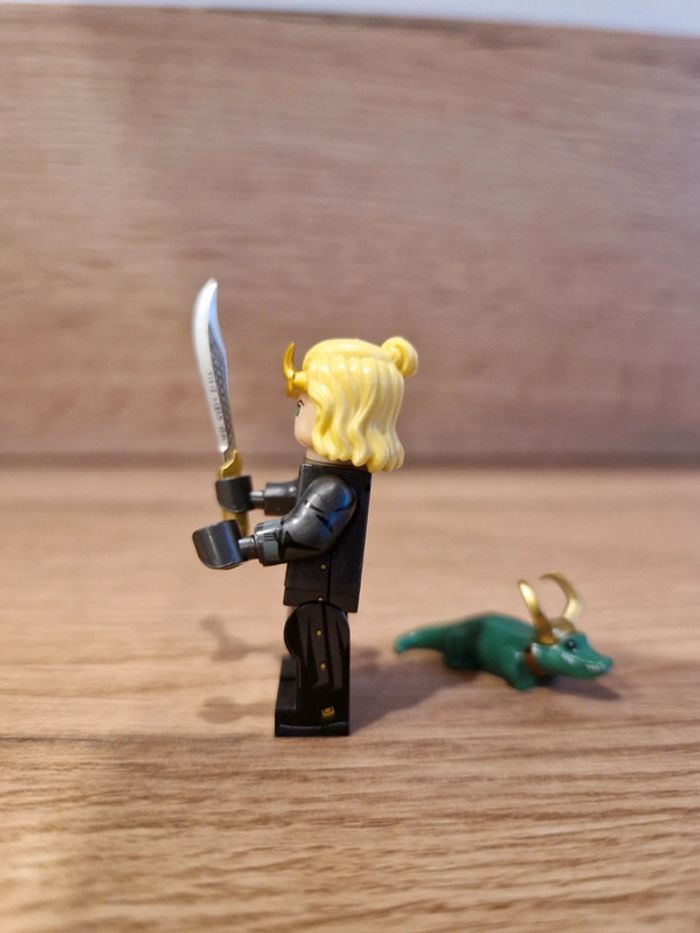 Figurine type lego Sylvie Loki Thor Marvel - photo numéro 2