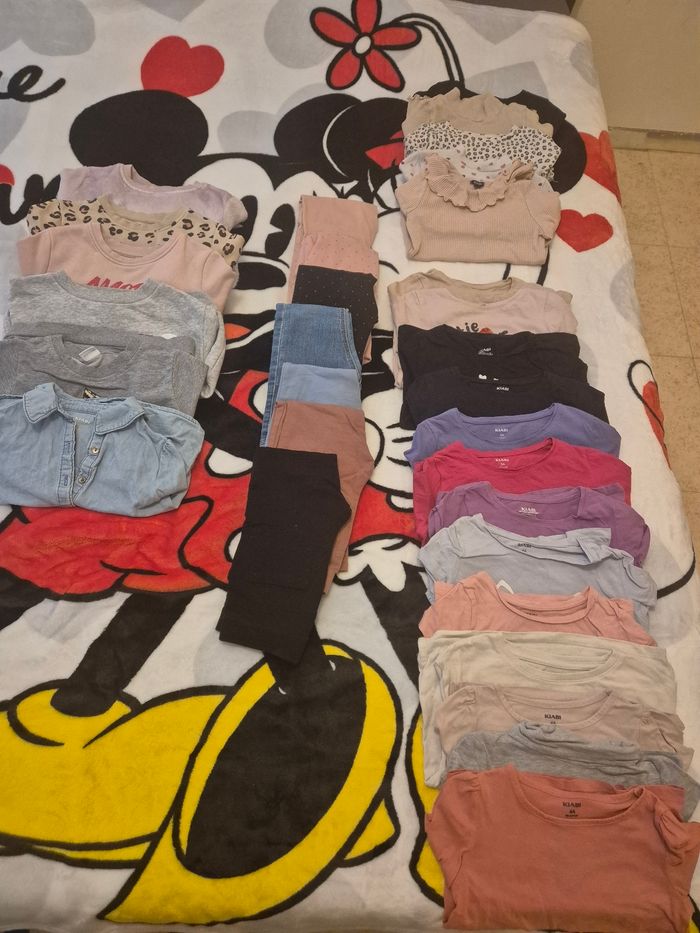 Lots vêtements fille 4/5 ans