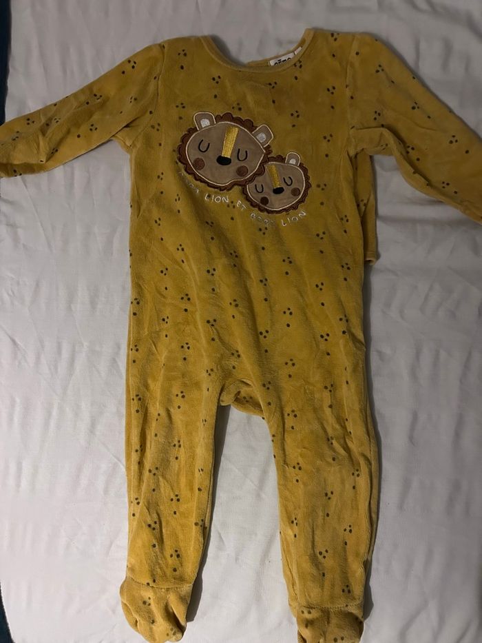 Lot de 3 pyjamas, taille 12 mois - photo numéro 4
