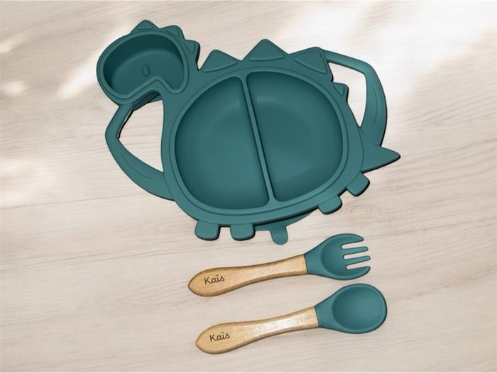 Le set repas en silicone dinosaure personnalisé