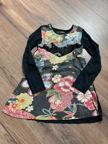 Robe desigual 7/8 ans