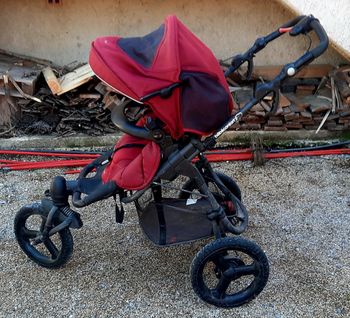 Poussette tout terrain bébé confort