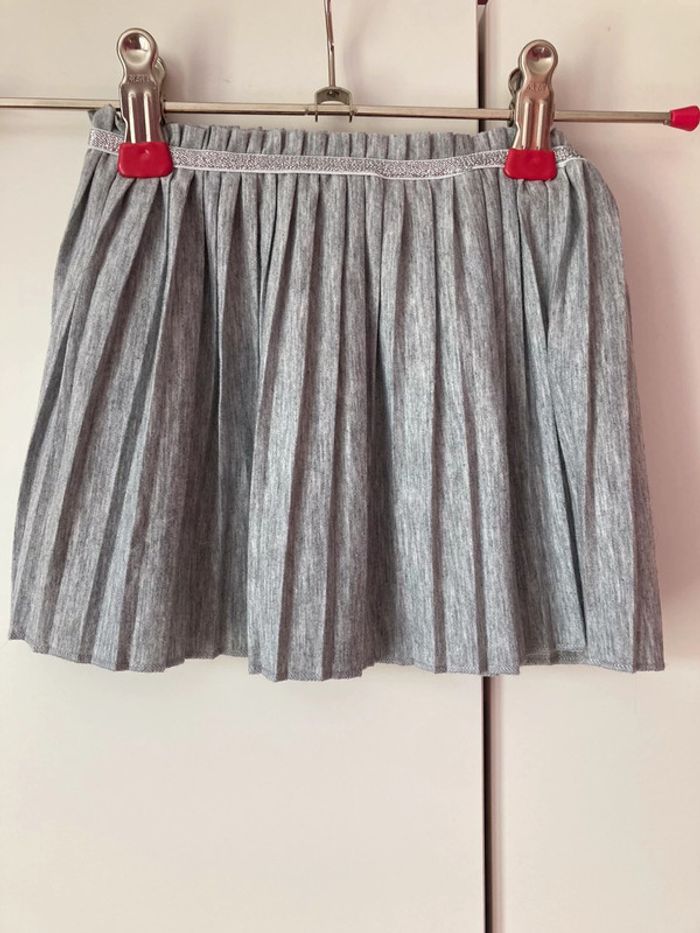 Jupe plissée taille 74