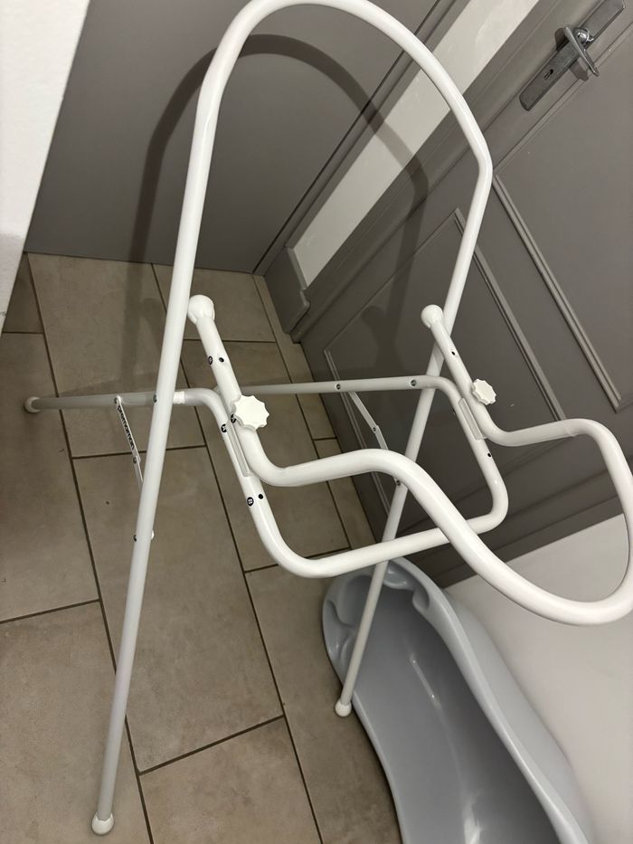 Baignoire avec support et tuyau de vidange - photo numéro 2