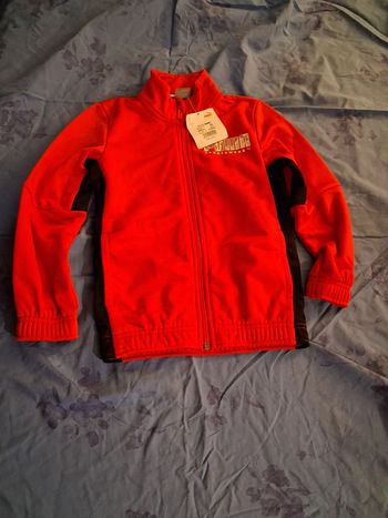 Veste gilet zippe puma 6 ans neuve