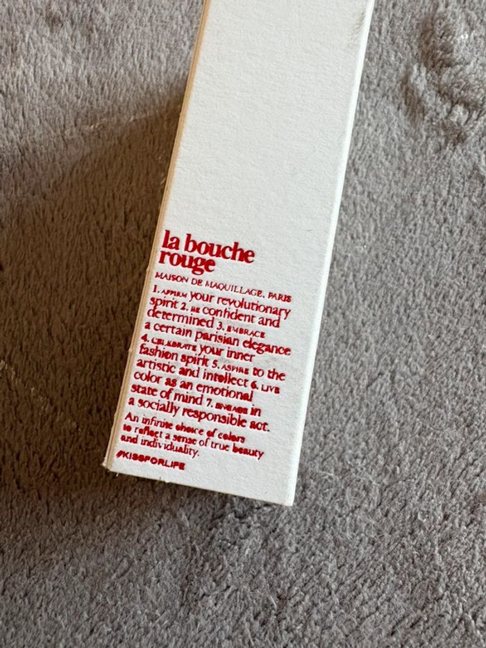 Rouge à lèvres La Bouche Rouge neuf - photo numéro 5