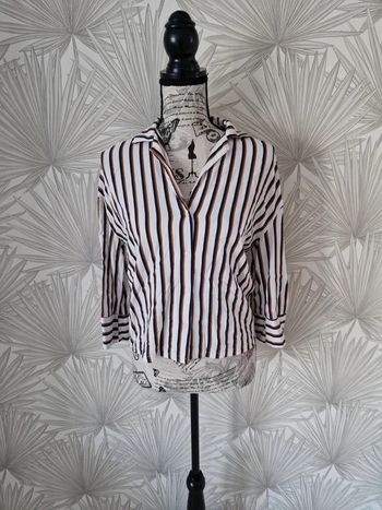 Jolie chemise manches 3/4 taille 36