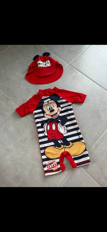 Combinaison de bain Mickey avec casquette