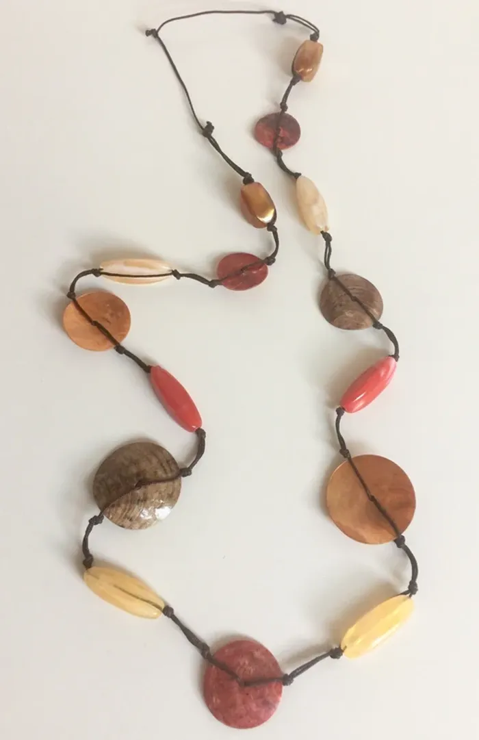 Collier sautoir rouge orangé - photo numéro 2