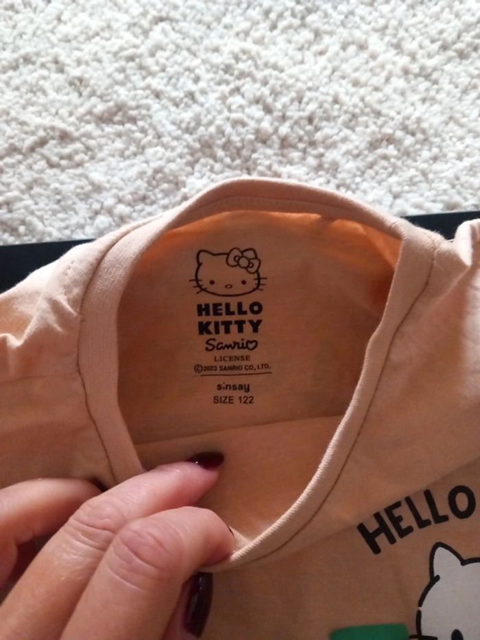 Magnifique t-shirt manches longues hello kitty 6/7 ans - photo numéro 3