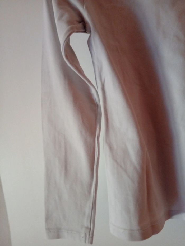 Tee-shirt longues manches blanc cassé.  7 ans - photo numéro 6