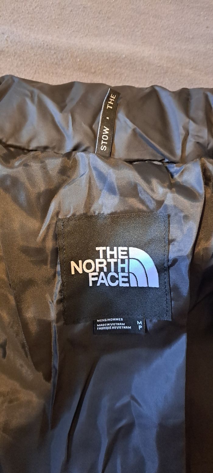 Doudoune noir The North Face 700 . T: L - photo numéro 4