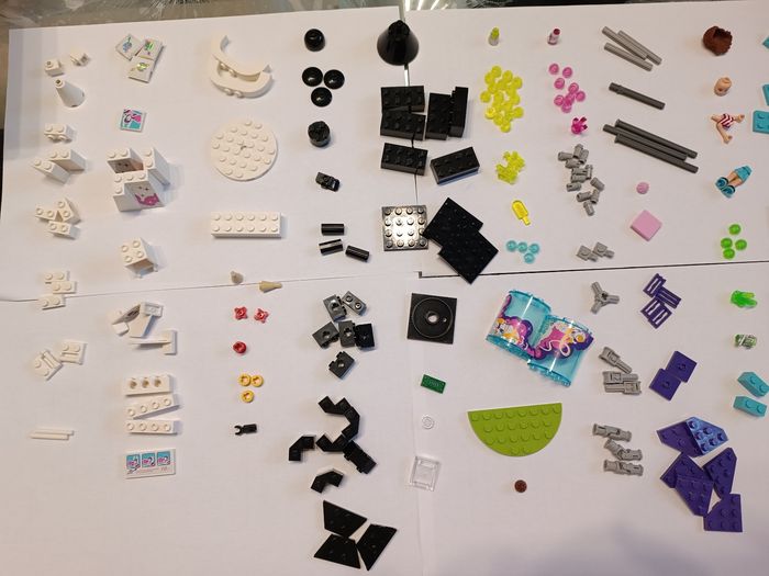 Lego Friends 41128 Le manège volant du parc d'attraction - photo numéro 5